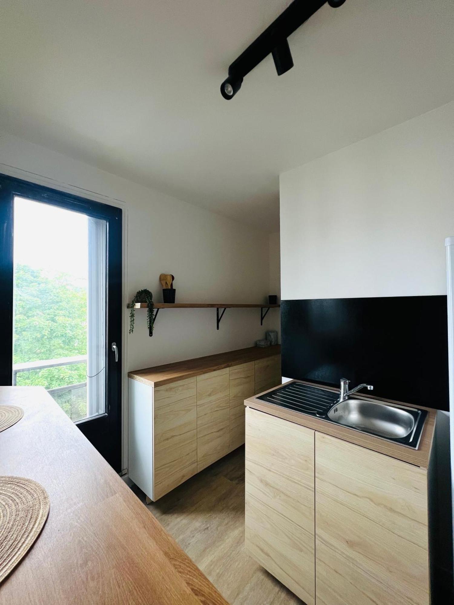 Appart Equipe En Plein Coeur De Lisle Adam Parmain Экстерьер фото